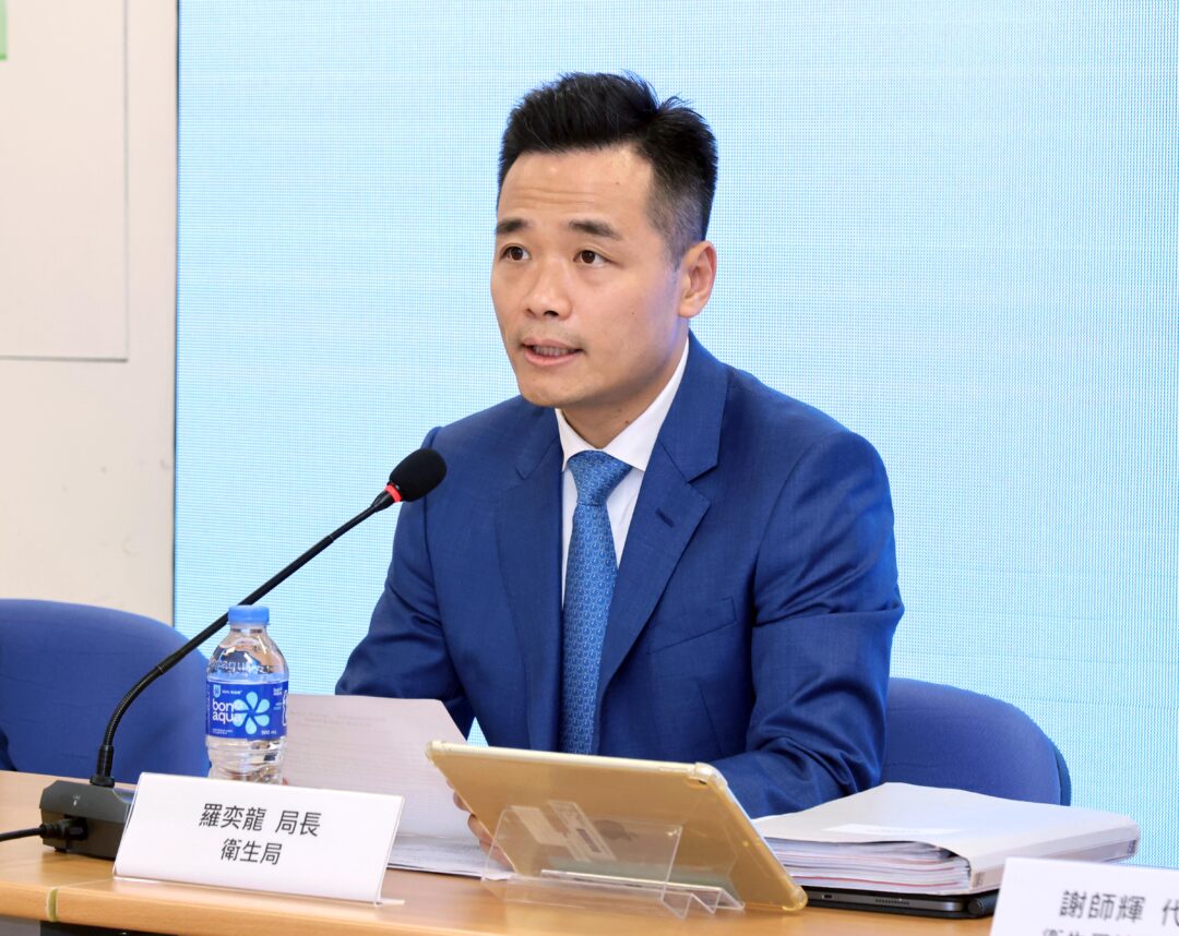 慢性病防制委員會代主席、衛生局羅奕龍局長在會議上致辭。