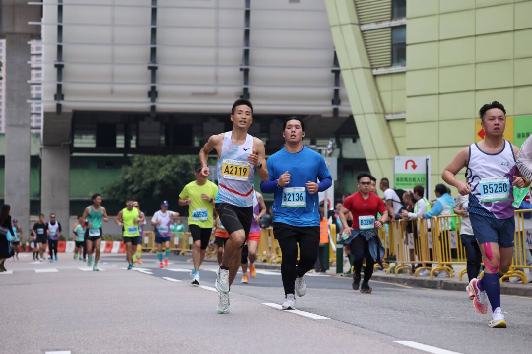 王坤打破馬拉松澳門男子紀錄